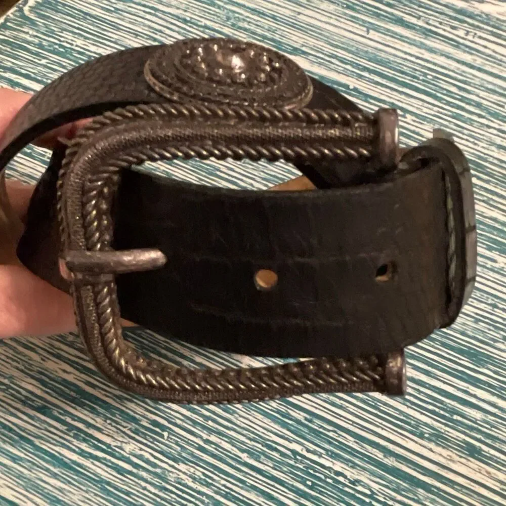 Streets Ahead Vintage Crock Embossed Leather/Aged Silver Medallion Belt